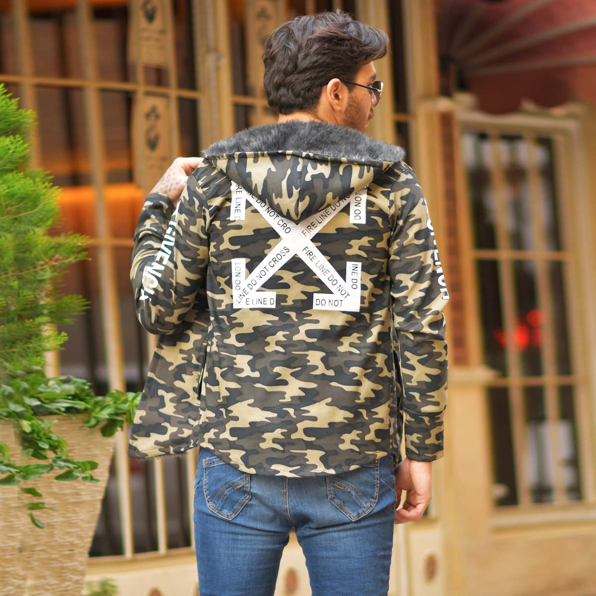 هودی مردانه چیرکی لبه خزدار مدل Datam