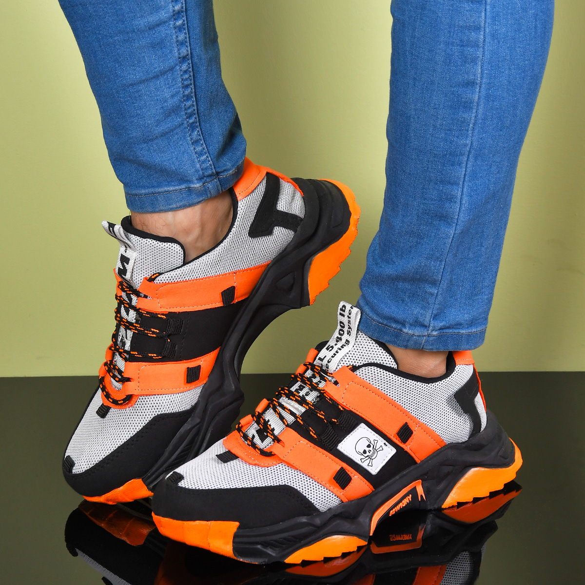 كفش مشكي نارنجي مردانه مدل Sadra