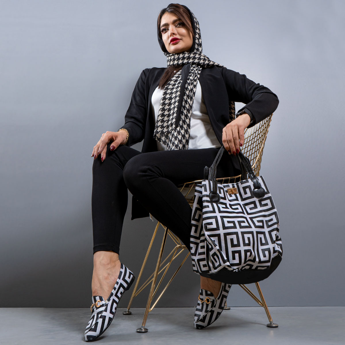 ست كيف و كفش مشكي سفيدطرح دار مدلDavina