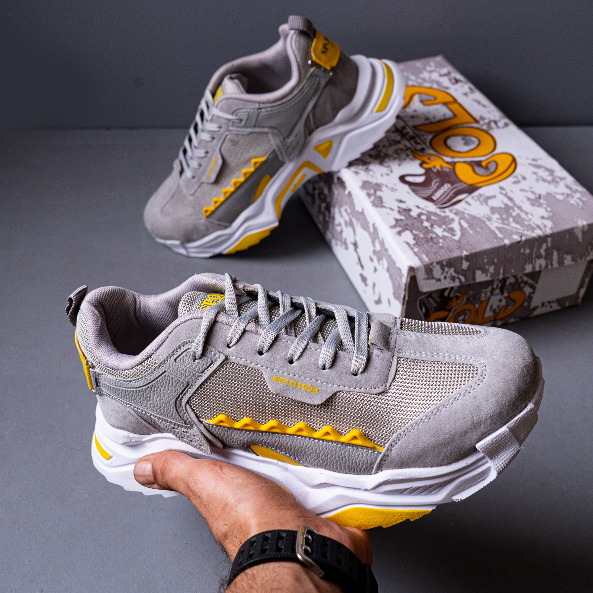 کفش ورزشی مردانه طوسی مدل KARVIN