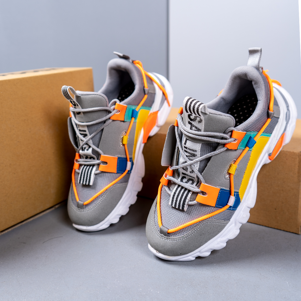 کفش ورزشی دخترانه طوسی مدل Ruby