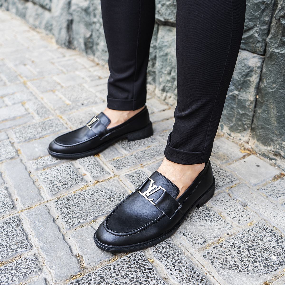 كالج مردانه مشكي  LV مدل Harbet