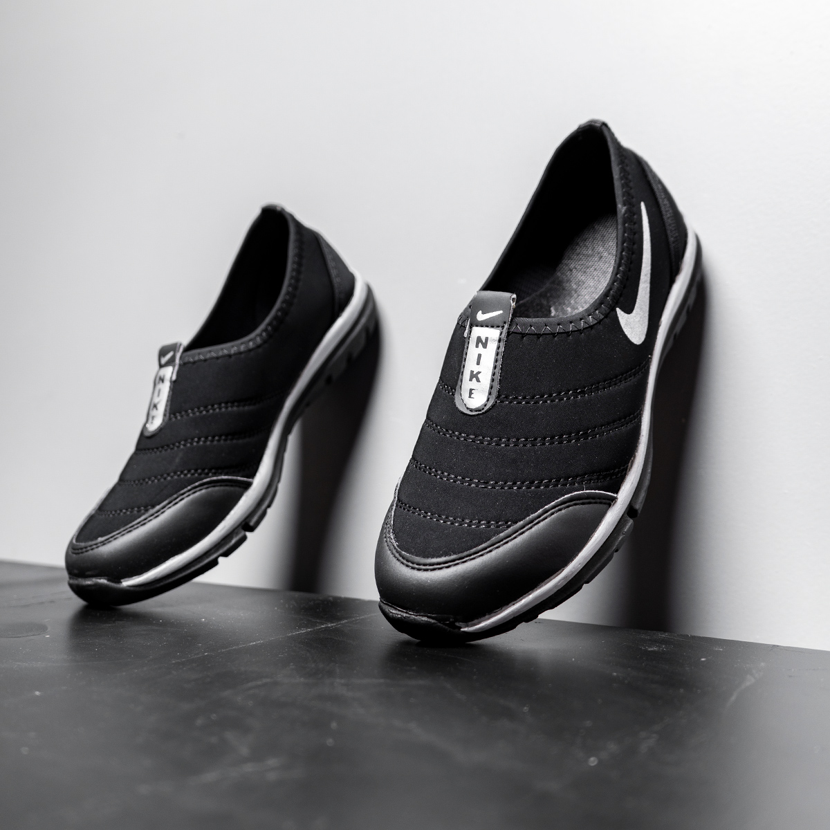 کفش مردانه Nike مشکی مدل Nadel