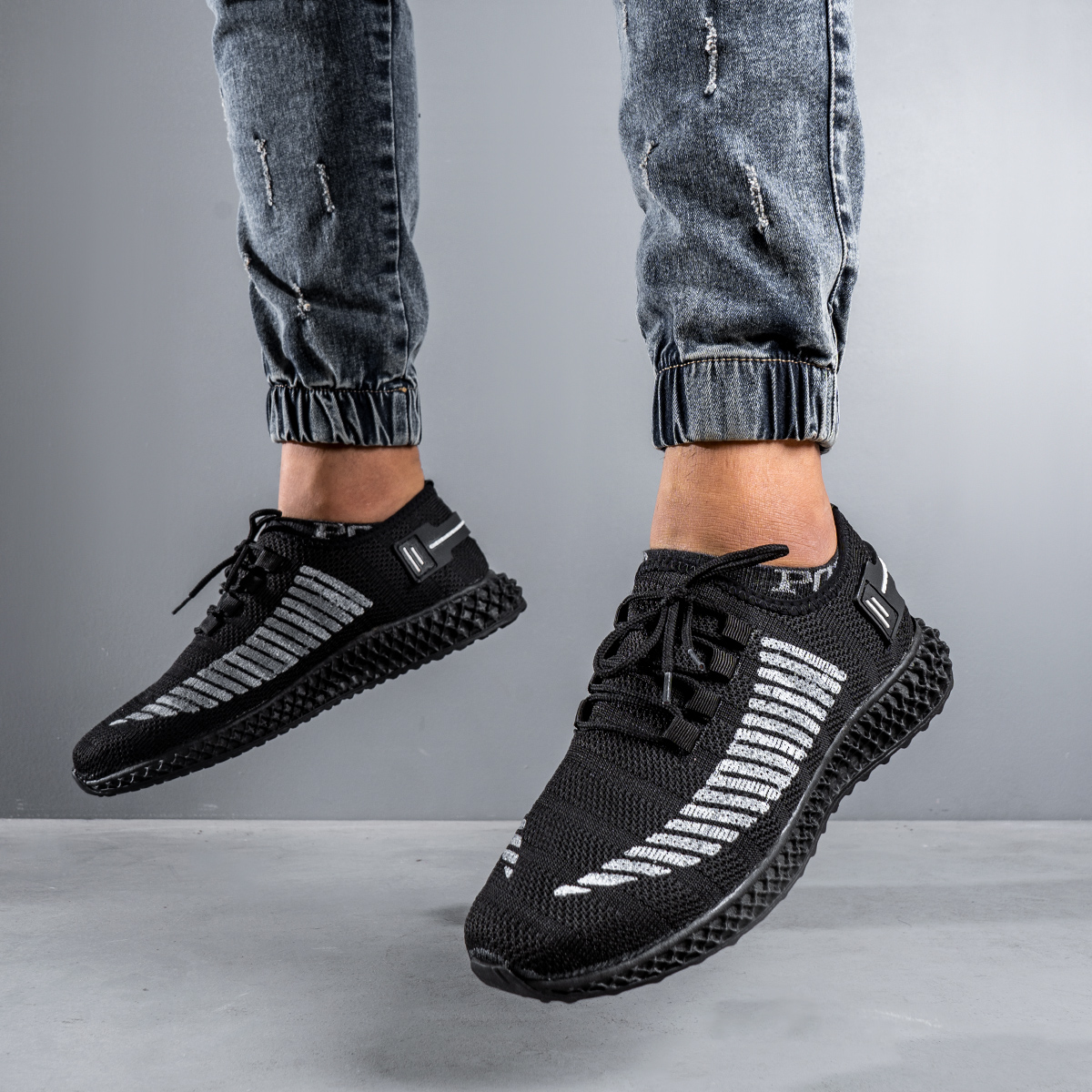 کفش ورزشی آف وایت مردانه مشکی مدل Elio