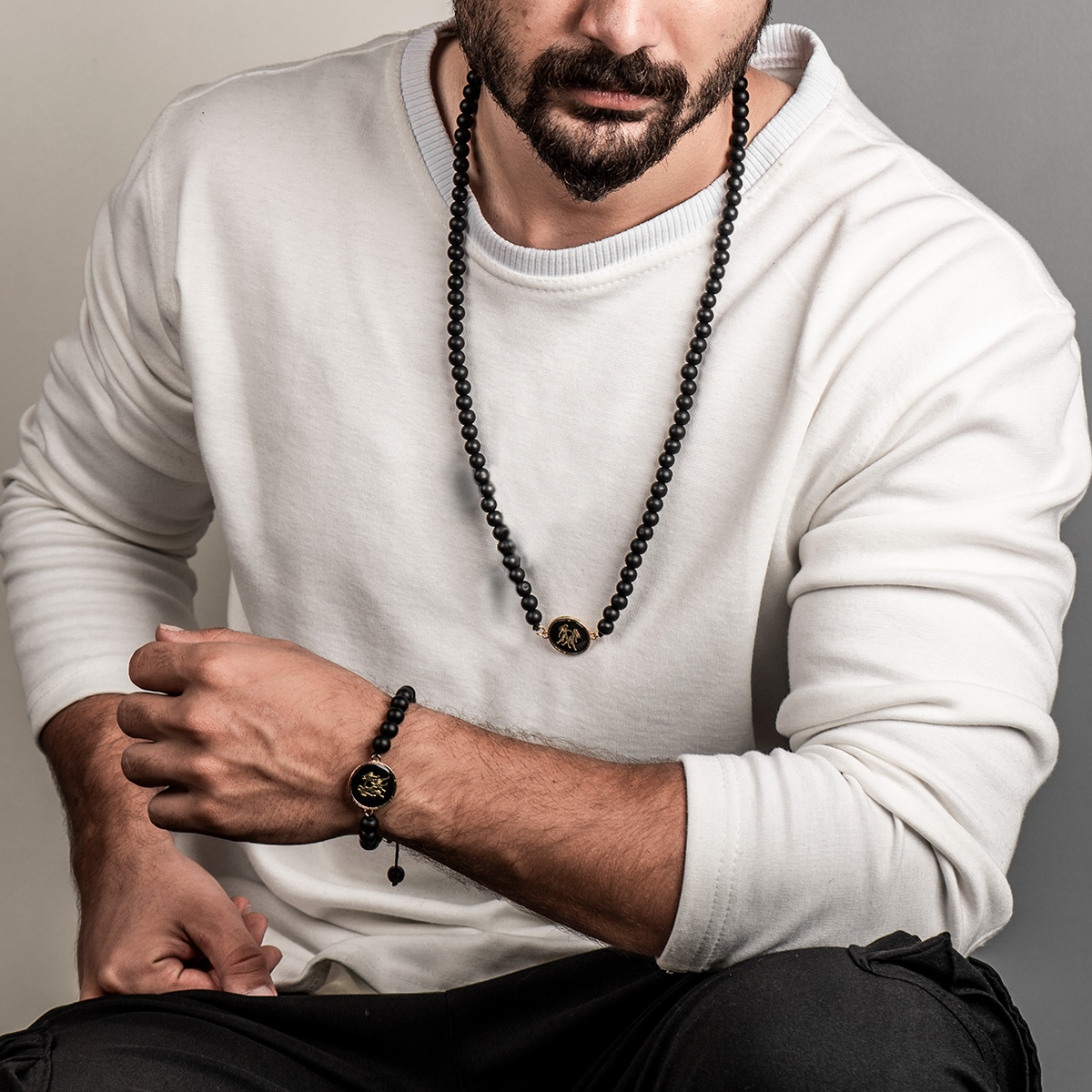 نیم ست مهره ای مشکی مدل Khordad