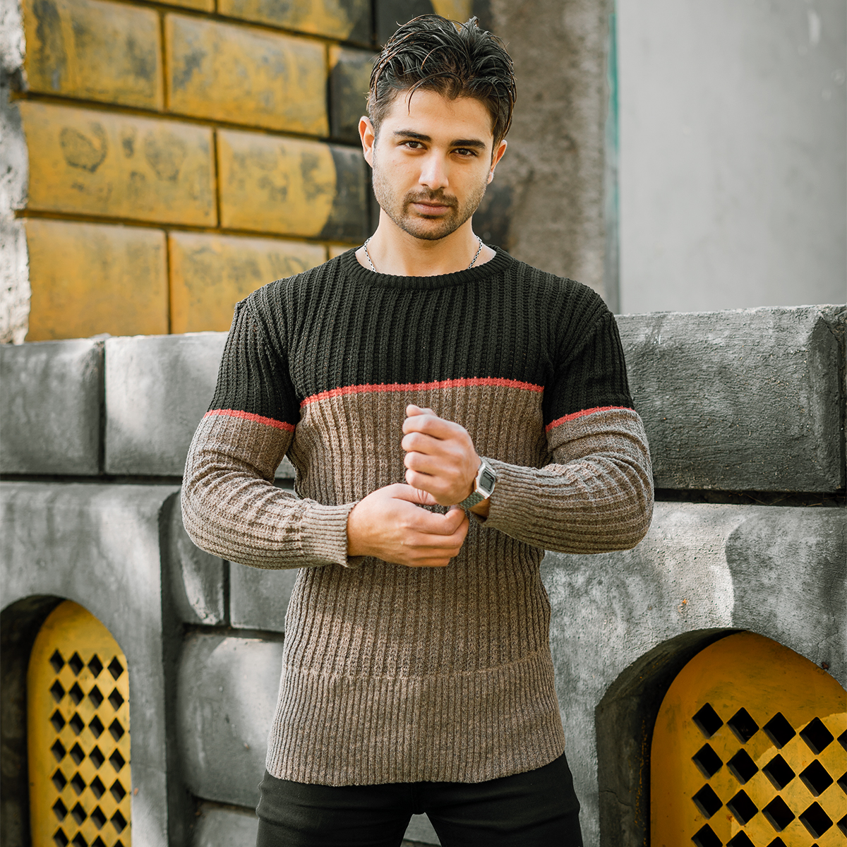 پلیور اندامی (T) کرم مشکی مردانه مدل Adnan