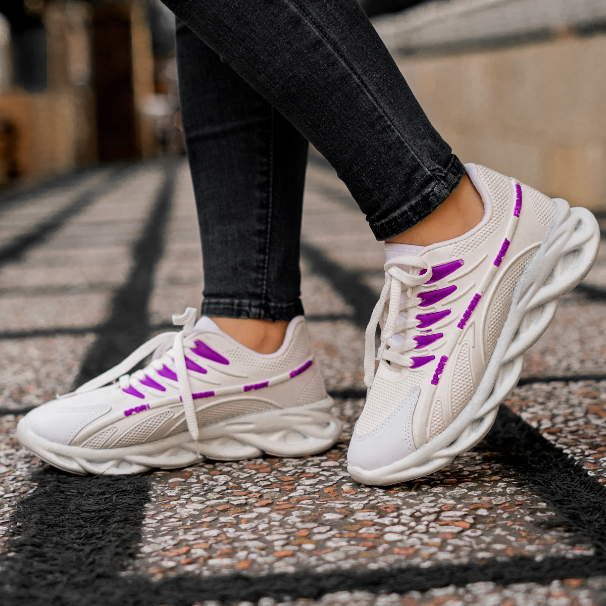 کفش وزرشی زنانه سفید مدل Shiva