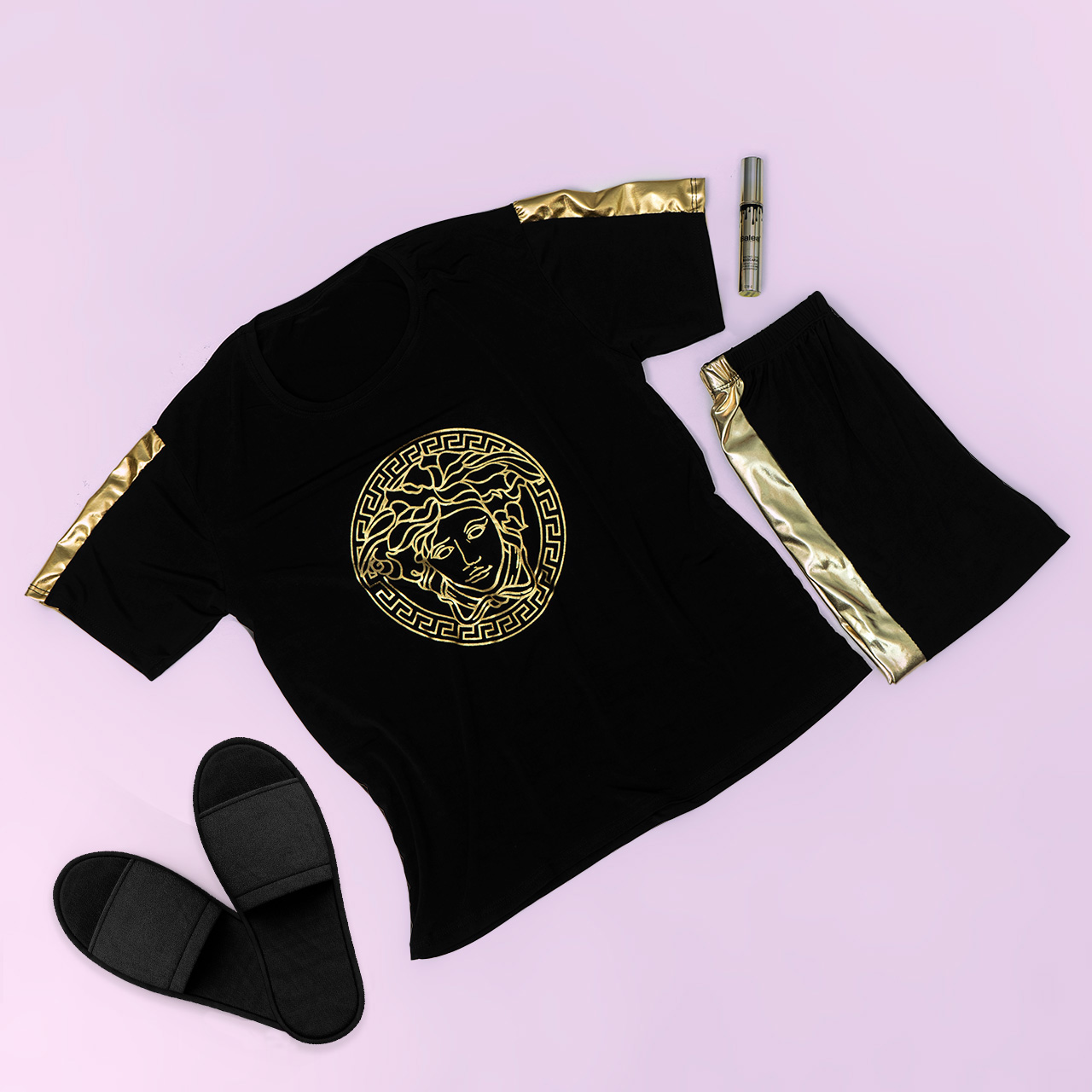 ست تیشرت و شلوار طرح ورساچه طلایی مدل Lili