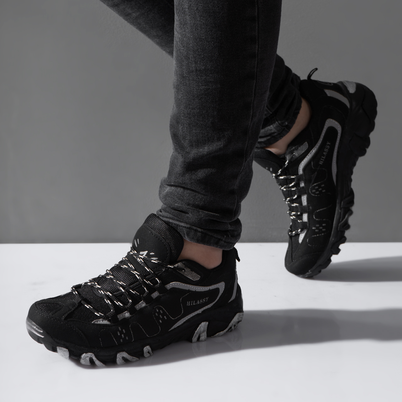 کفش ورزشی مردانه HILASSY مشکی مدل F53