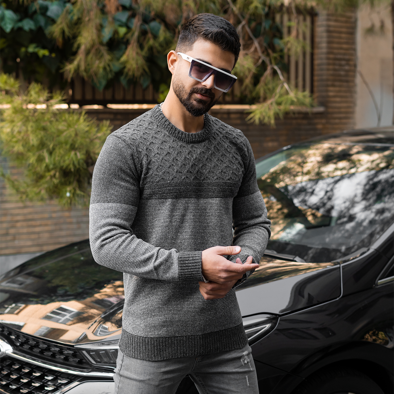 پلیور مردانه راه راه ذغالی مدل navid