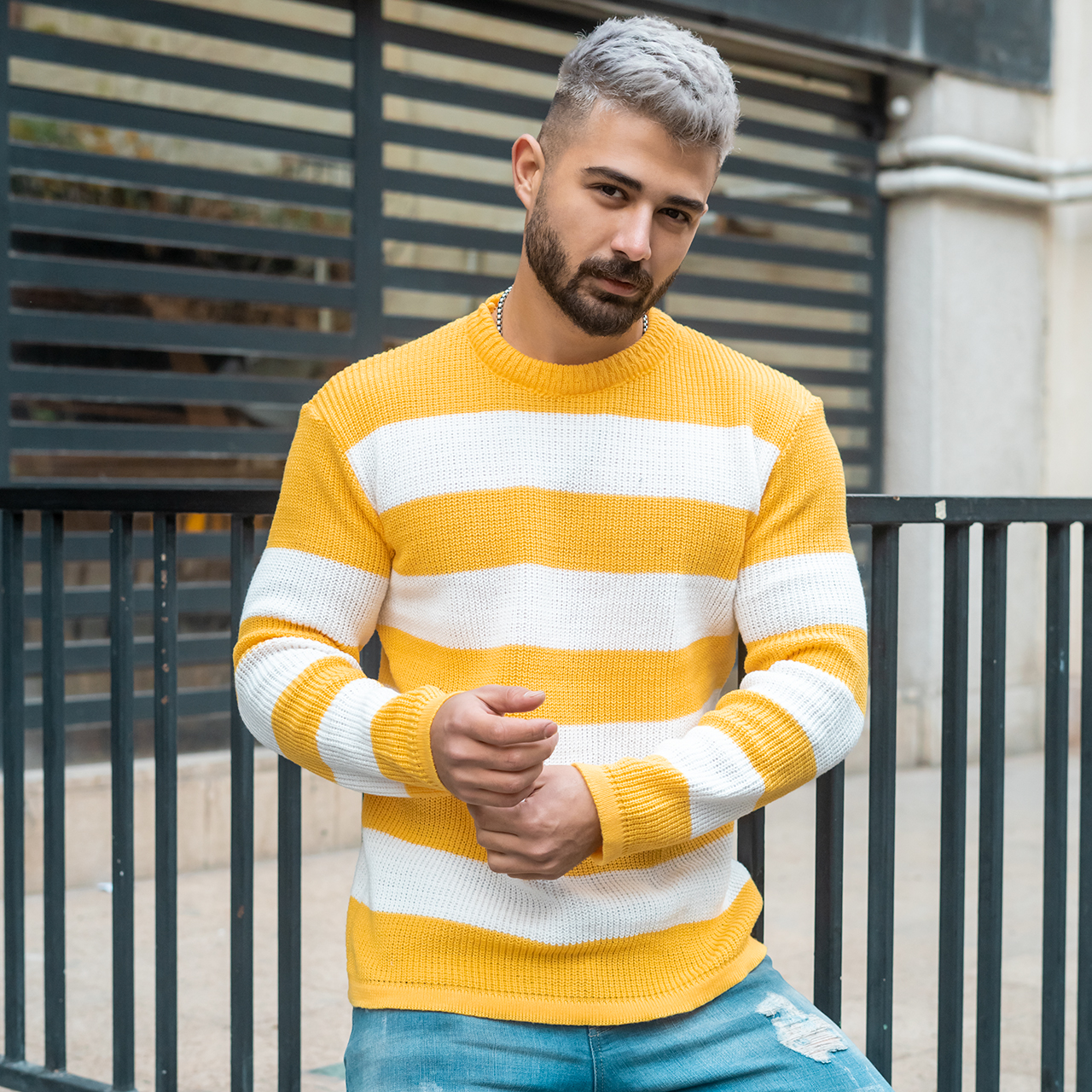 پلیور مردانه راه راه سفید زرد مدل Mahyad