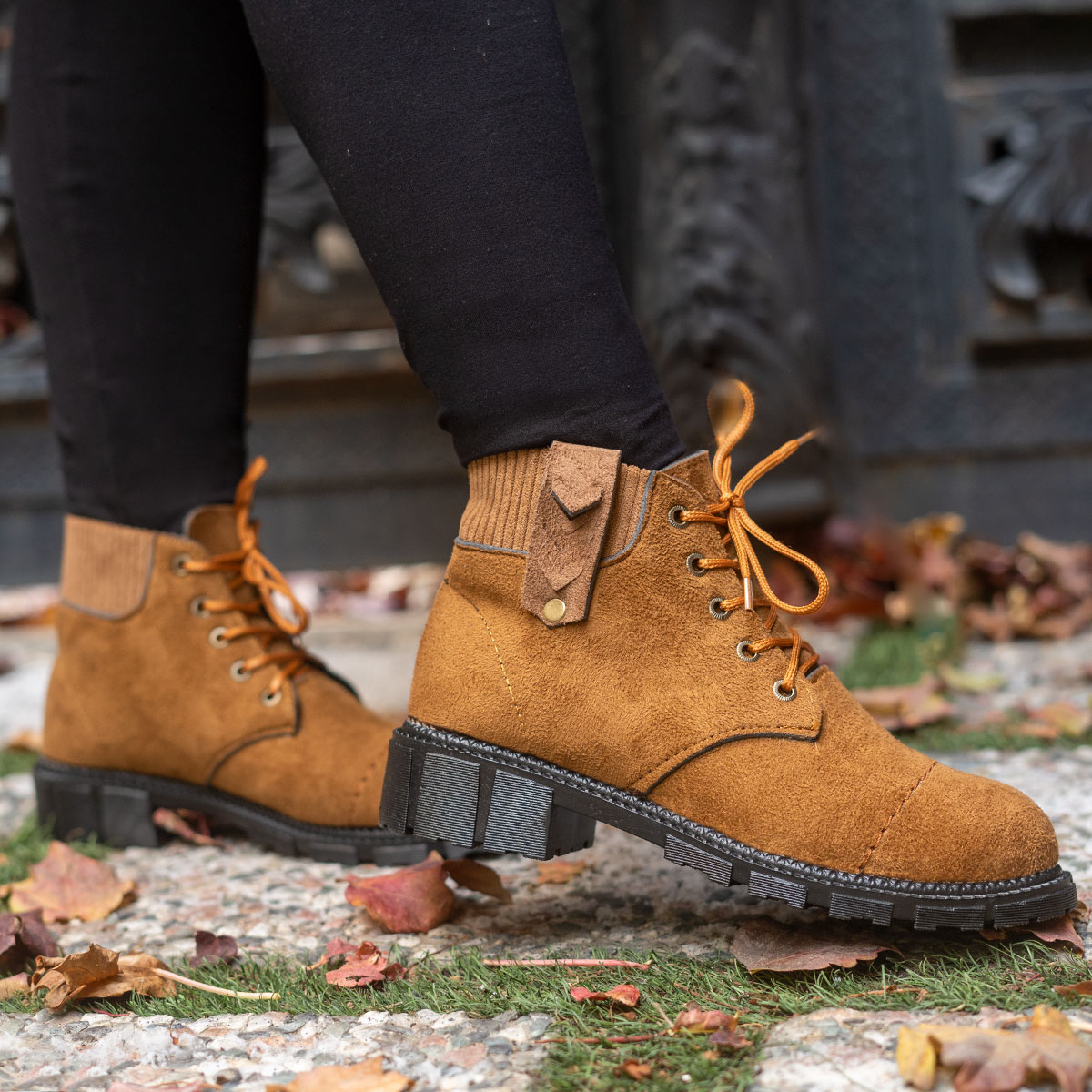 نیم بوت دخترانه قهوه ای مدل Nadia