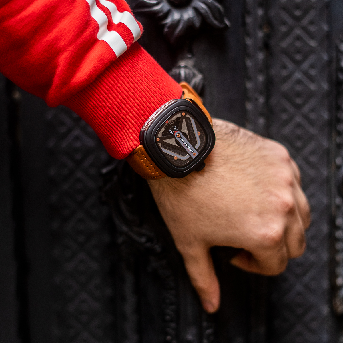 ساعت sevenfriday عسلی مدل Etro