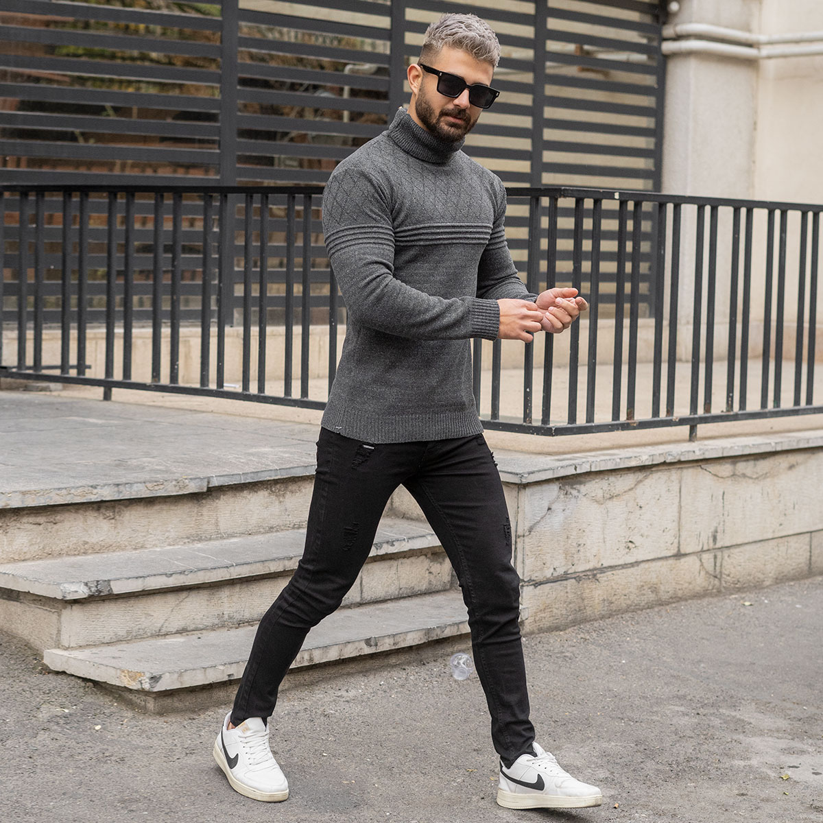 پلیور مردانه ذغالی طرح لوزی یقه اسکی مدل Havash