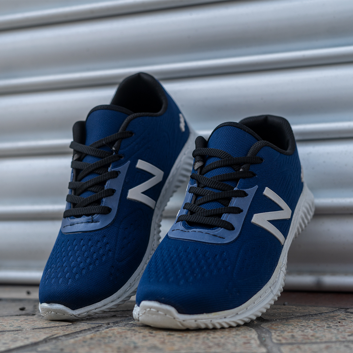 کفش ورزشی مردانه سرمه ای مدل Mani