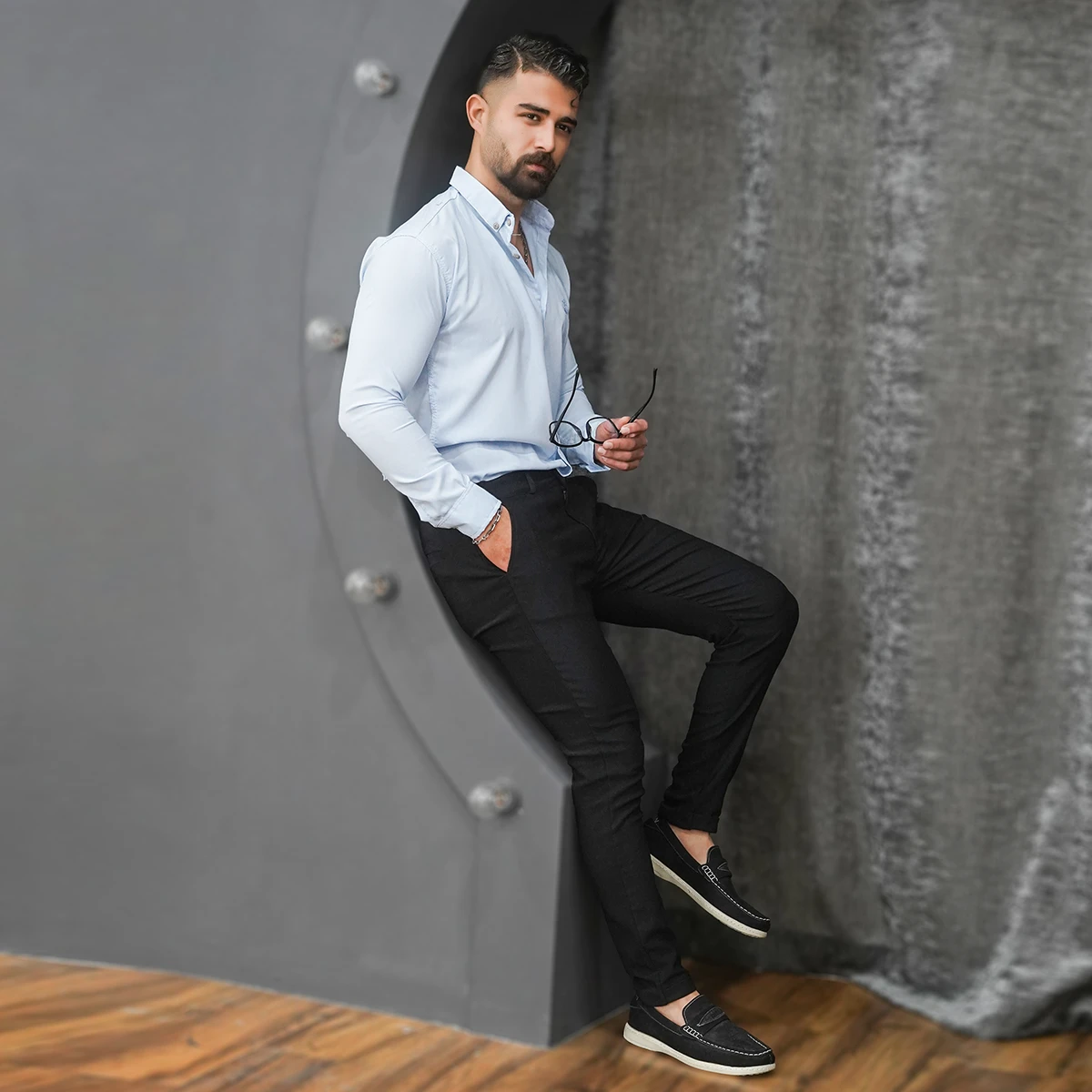 پیراهن مردانه آبی آسمانی مدل VQ