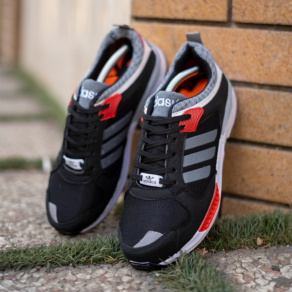 کفش ورزشی Adidas مشکی مردانه مدل BEHNOD