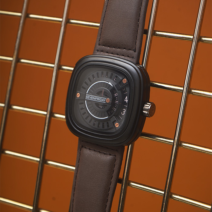 ساعت sevenfriday قهوه ای صفحه مشکی مدل rinald