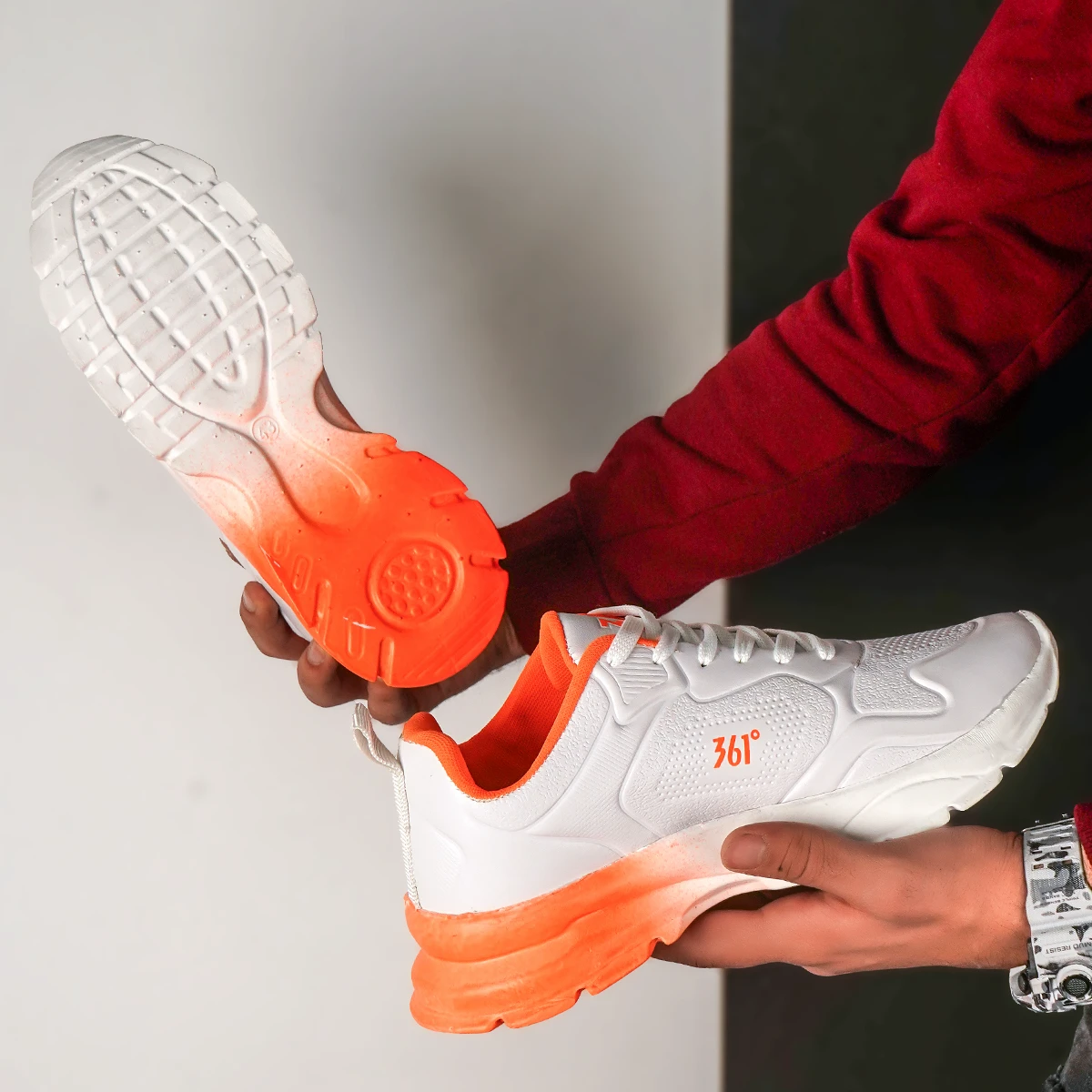 کفش ورزشی مردانه سفید نارنجی مدل 361