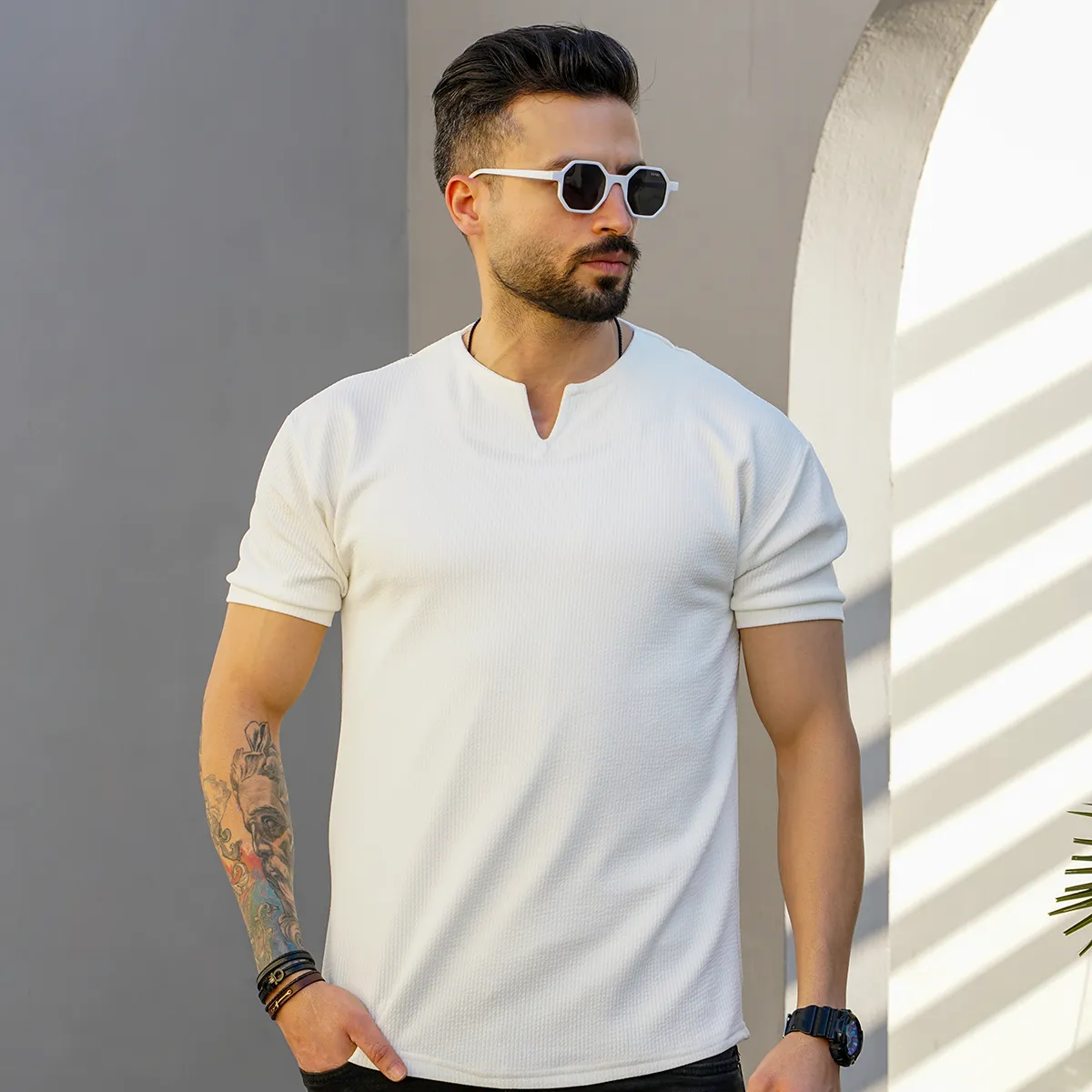 تیشرت آستین کوتاه یقه کوبایی سفید مردانه مدل Asam