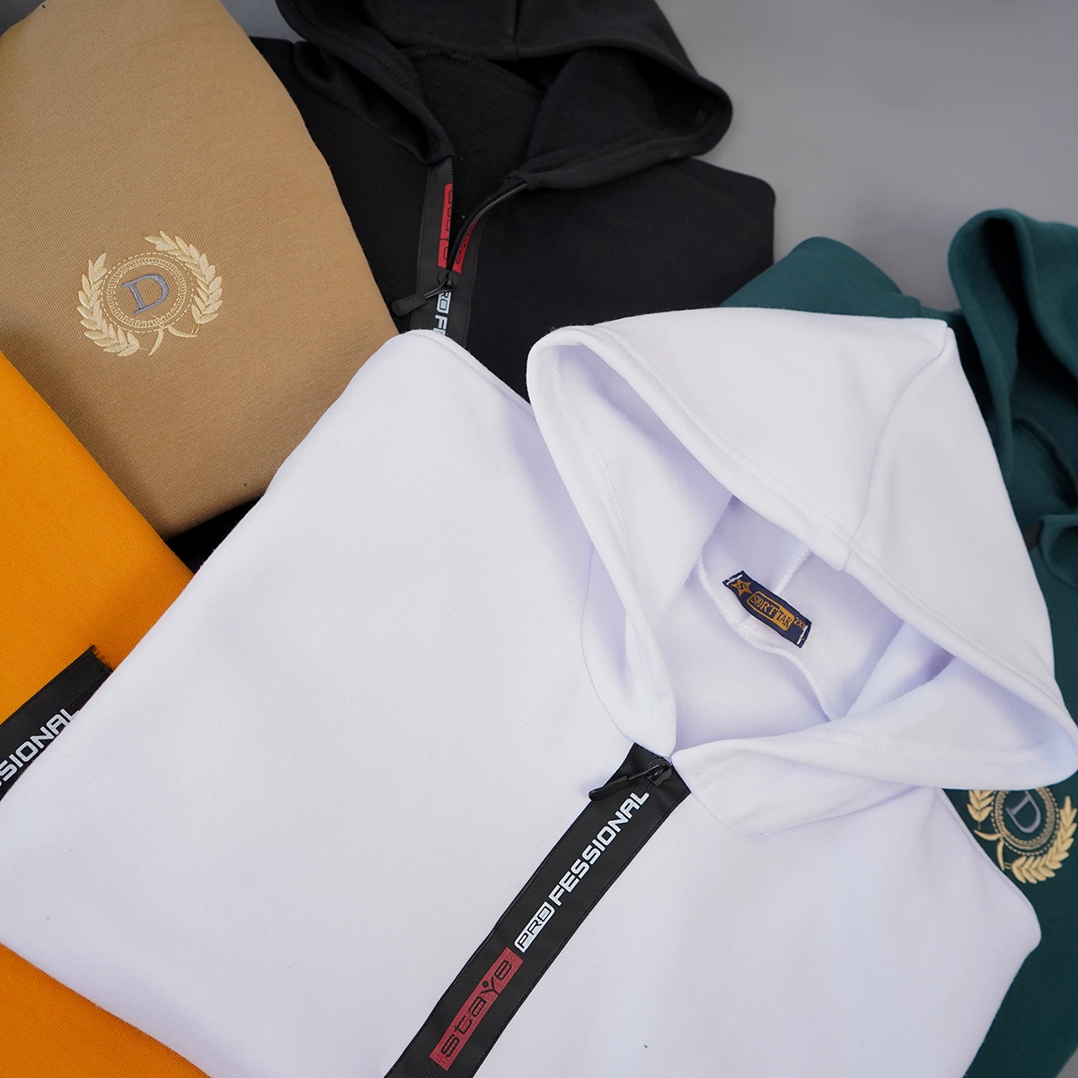 هودی مردانه طرح D خردلی مدل Parham