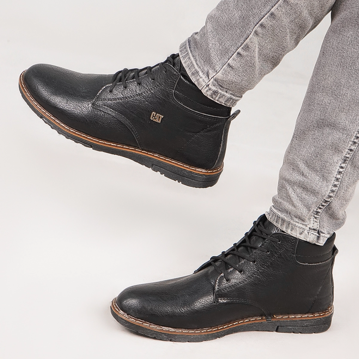 نیم بوت cat سوگو مشکی مردانه مدل keyvan