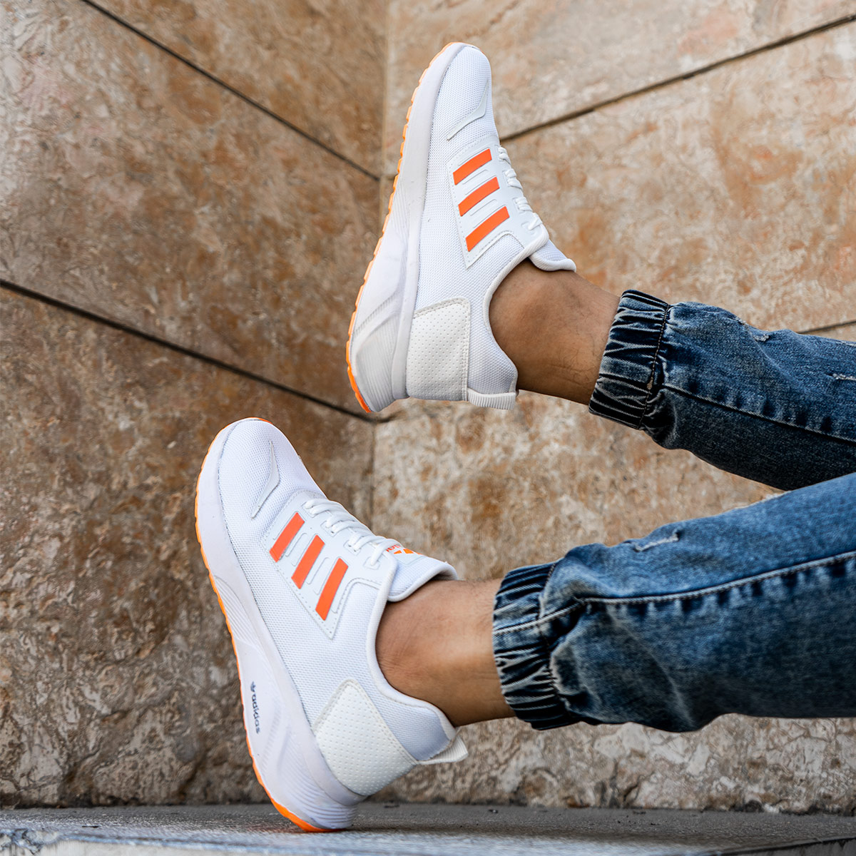 کفش ورزشی Adidas مردانه سفید مدل Renvy