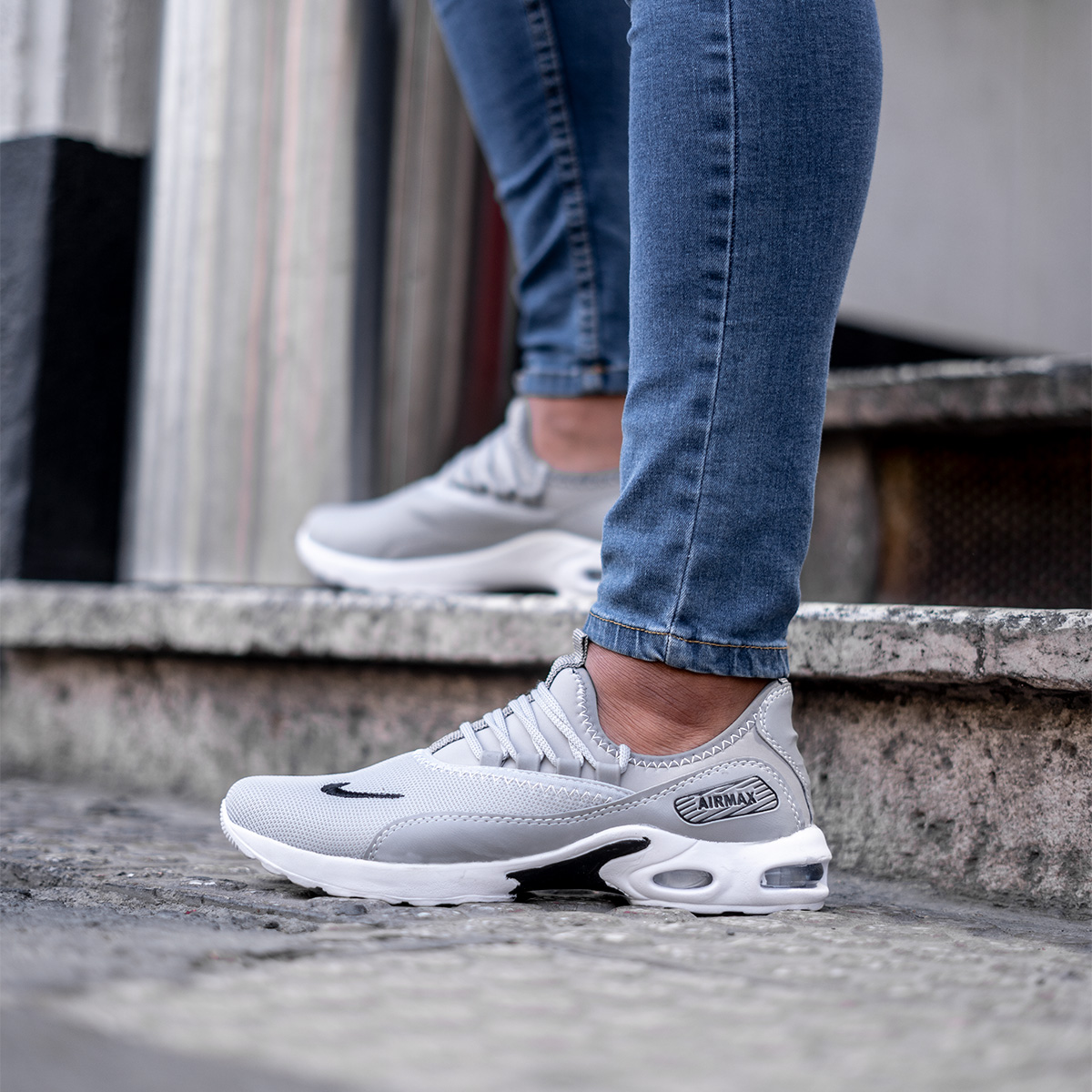 کفش ورزشی Nikeمردانه طوسی مدل Mahed