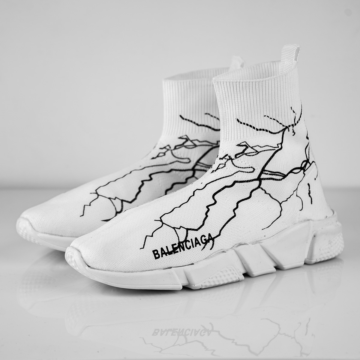 کفش ورزشی Balenciagaمردانه سفید مدلAgras