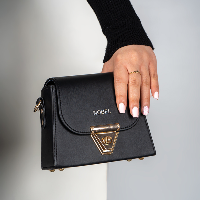 کیف پاسپورتی زنانه مشکی مدل Tara